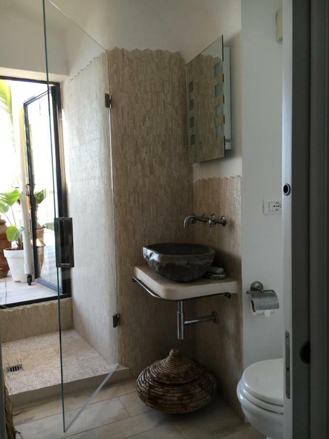 House In Grimaldi. Spectacular View Over The French Riviera! 格里马尔迪 外观 照片