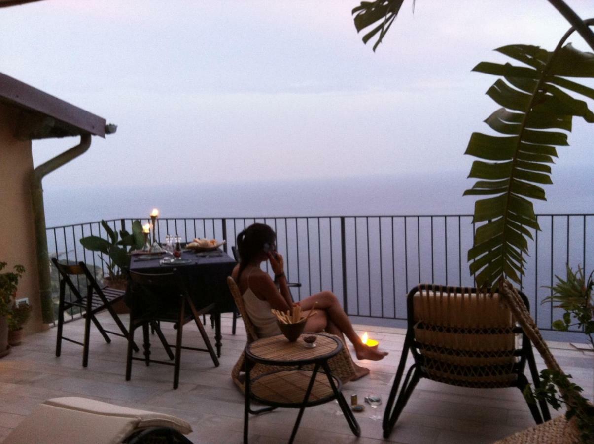 House In Grimaldi. Spectacular View Over The French Riviera! 格里马尔迪 外观 照片